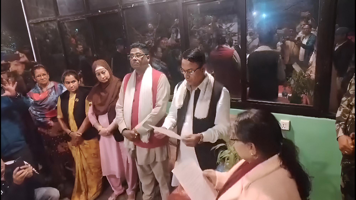 मधेश प्रदेशमा मुख्यमन्त्री नियुक्ति विवाद कर्मचारी समेत कुटिए