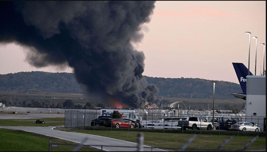 अमेरिकाको आकाशमा कार्गो विमान दुर्घटना, सातको ज्यान गयो